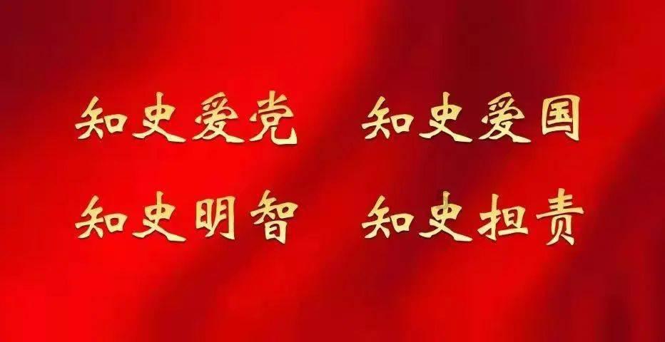 可爱女孩参加宴会